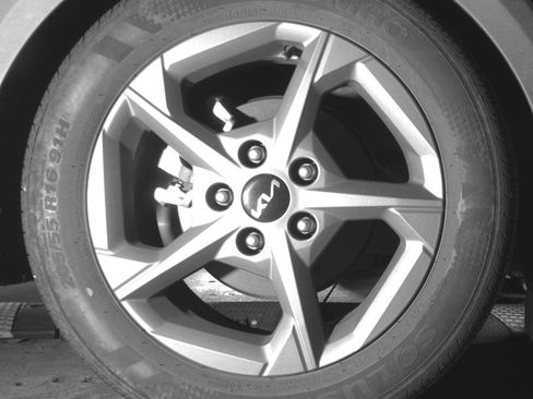 Used 2025 Kia K4 LXS image 15