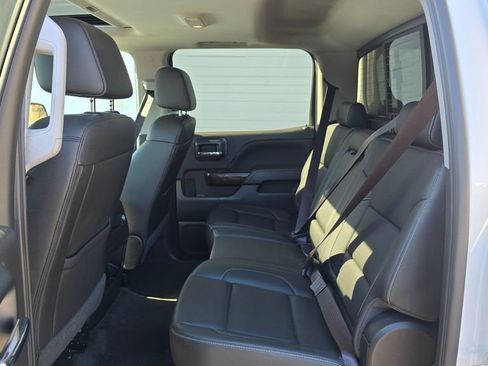 Used 2017 GMC Sierra 1500 SLT image 16