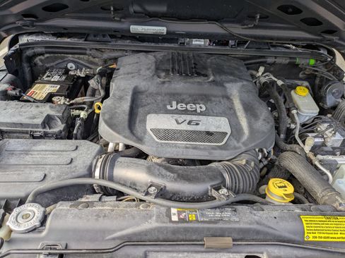 Used 2018 Jeep Wrangler Unlimited Sport AWD/4WD image 37