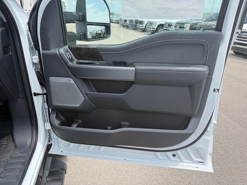 New 2025 Ford F350 Lariat w/ Lariat Ultimate Package image 21