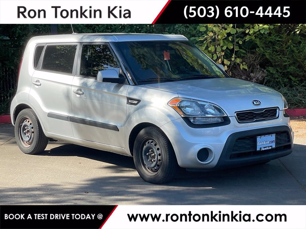 Used 2013 Kia Soul FWD image 1