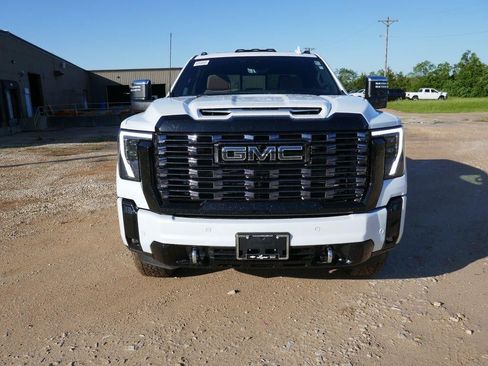 New 2026 GMC Sierra 2500 Denali Ultimate AWD/4WD image 13