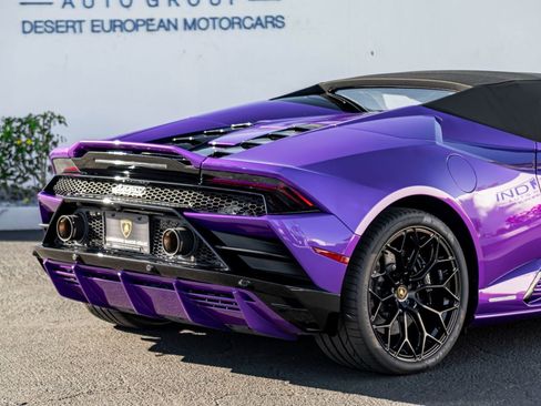 Used 2024 Lamborghini Huracan EVO image 9