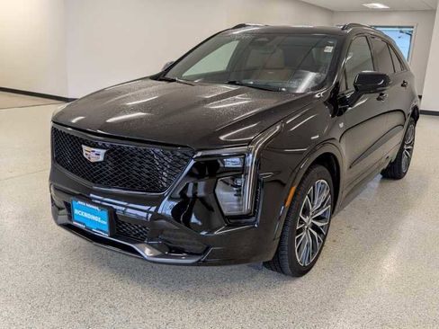 Used 2024 Cadillac XT4 Sport image 1