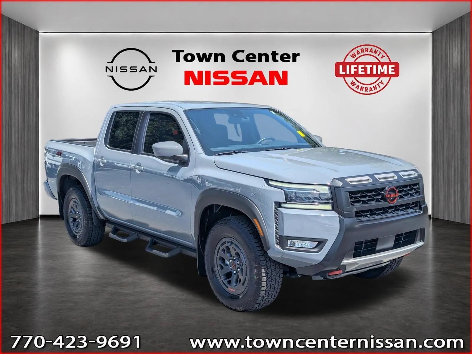 Certified 2025 Nissan Frontier PRO-4X AWD/4WD image 1