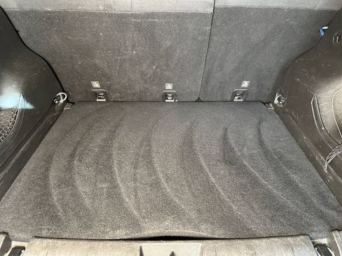 Used 2018 Jeep Renegade Altitude w/ UConnect 8.4 Nav Group AWD/4WD image 21