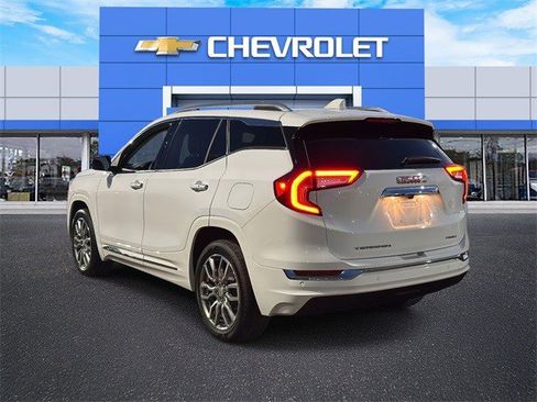 Certified 2024 GMC Terrain Denali w/ Denali Premium Package image 10