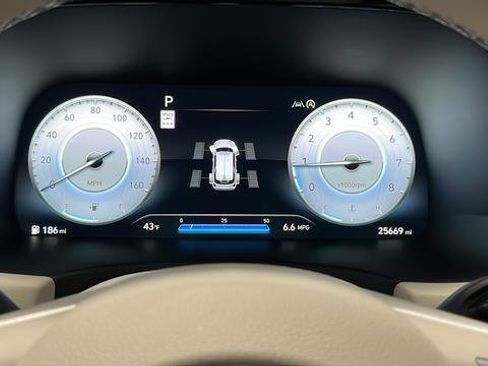 Used 2023 Hyundai Palisade Calligraphy w/ Cargo Package image 17