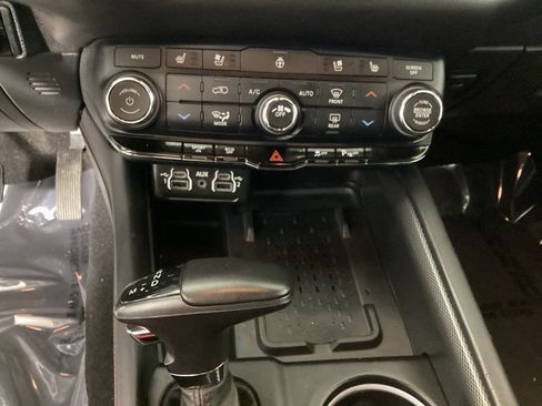 Used 2025 Dodge Durango R/T AWD/4WD image 19