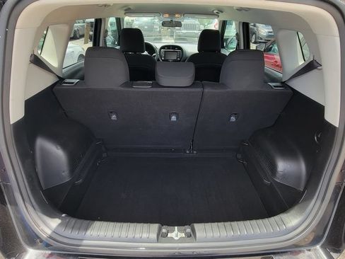 Used 2020 Kia Soul LX FWD image 12