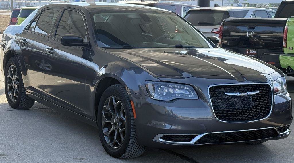 Used 2018 Chrysler 300 Touring w/ Sport Appearance Package AWD/4WD image 1