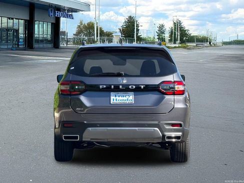 New 2026 Honda Pilot EX-L image 8