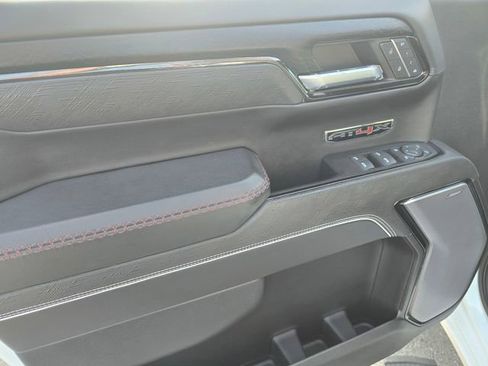 Used 2023 GMC Sierra 1500 AT4X image 21