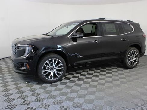 New 2026 GMC Acadia Denali Ultimate w/ LPO, All-Weather Package AWD/4WD image 2