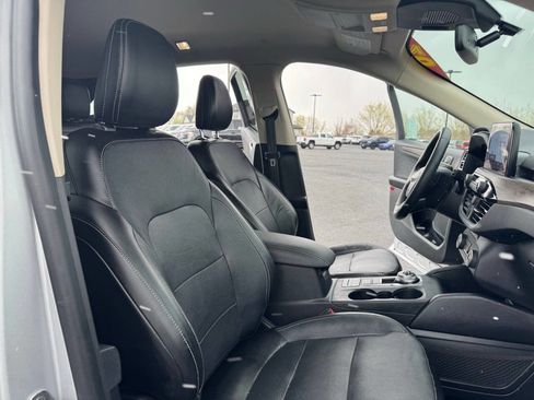 Used 2020 Ford Escape Titanium AWD/4WD image 37