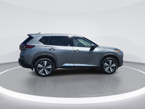 Used 2023 Nissan Rogue SL FWD image 9