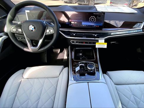 New 2026 BMW X5 xDrive40i w/ Climate Comfort Package image 5