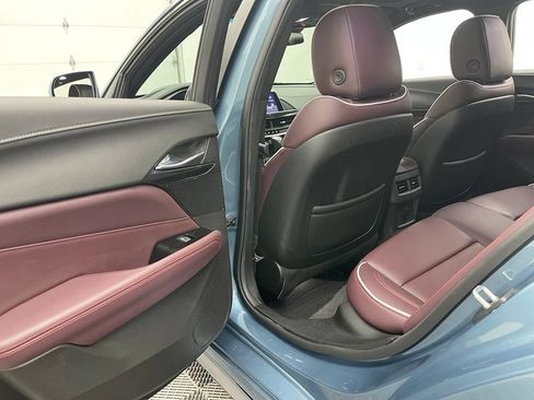 Used 2023 Cadillac CT4 Sport RWD image 37