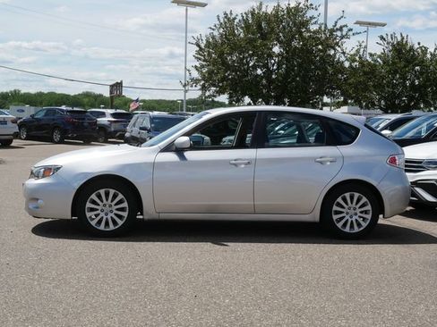Used 2010 Subaru Impreza 2.5i Premium AWD/4WD image 4