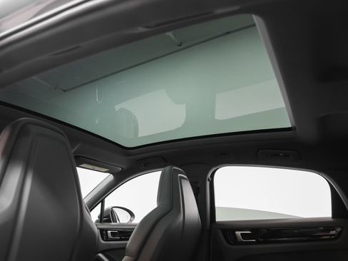 Certified 2022 Porsche Cayenne Coupe AWD/4WD image 38