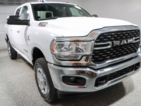 Used 2022 RAM 2500 Big Horn w/ Cold Weather Group AWD/4WD image 5