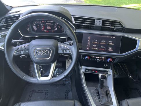 Used 2022 Audi Q3 2.0T Premium AWD/4WD image 6