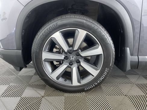 Used 2024 Honda Pilot Touring image 16