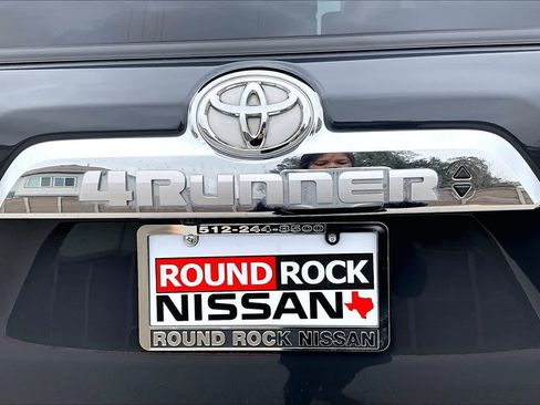 Used 2024 Toyota 4Runner Limited image 9