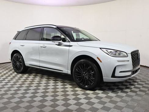 New 2026 Lincoln Corsair Reserve w/ Jet Appearance Package image 8