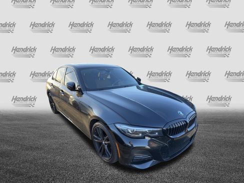 Certified 2022 BMW 330i xDrive Sedan w/ M Sport Package image 9
