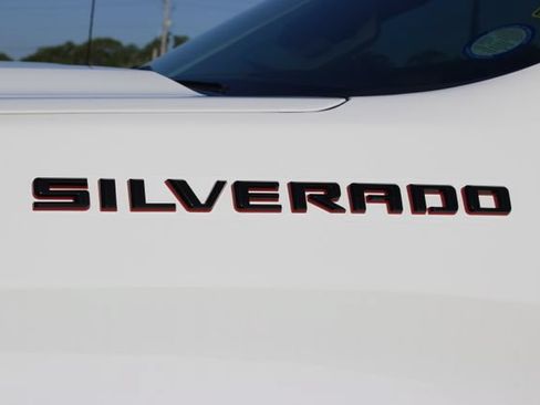 Used 2024 Chevrolet Silverado 1500 RST w/ Redline Edition AWD/4WD image 16