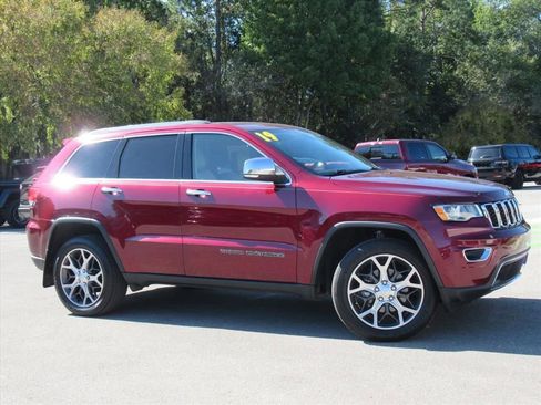 Used 2019 Jeep Grand Cherokee Limited image 2
