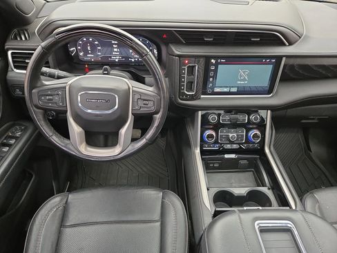 Used 2023 GMC Yukon XL Denali w/ Denali Reserve Package image 14