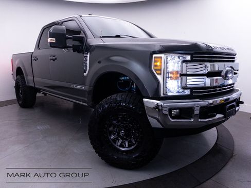 Used 2018 Ford F350 Lariat w/ Lariat Ultimate Package AWD/4WD image 15