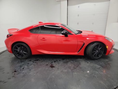 Used 2022 Toyota GR86 Premium w/ ALL Weather Mat Package (TMS) RWD image 11