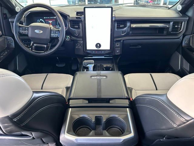 Used 2023 Ford F150 Lightning Platinum AWD/4WD image 12