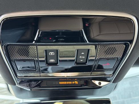 New 2026 Land Rover Range Rover Sport SE AWD/4WD image 25