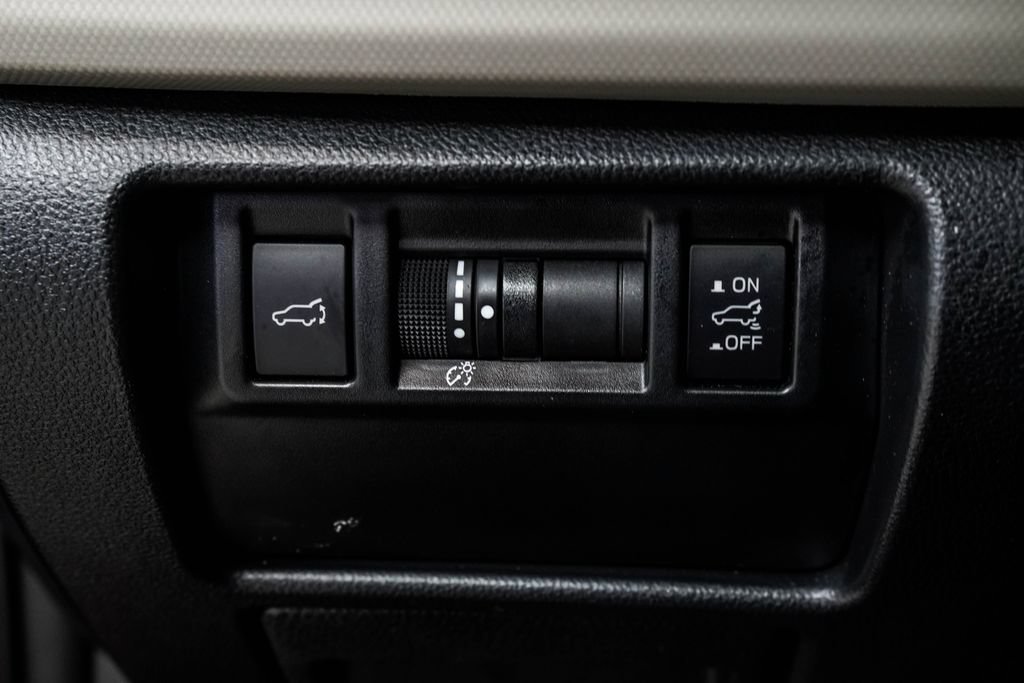 Used 2025 Subaru Forester Limited AWD/4WD image 43