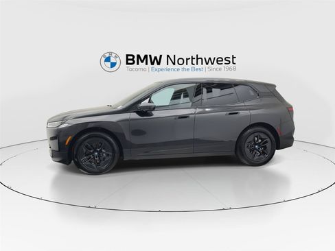Certified 2024 BMW iX xDrive50 w/ Premium Package AWD/4WD image 10