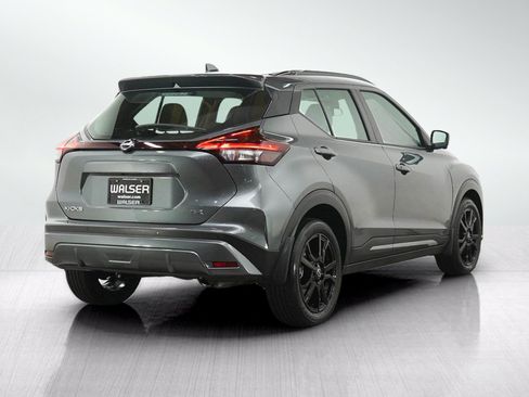Used 2024 Nissan Kicks SR w/ SR Premium Package FWD image 5