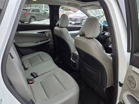 Certified 2023 INFINITI QX50 Sensory image 18