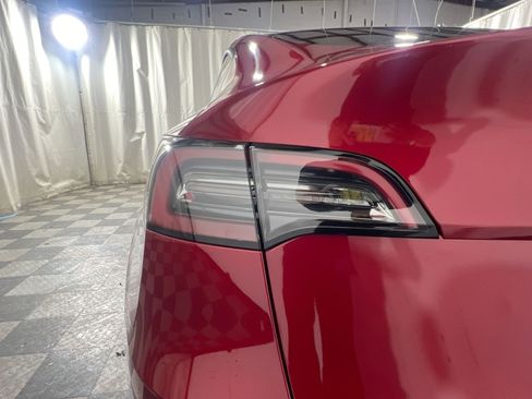 Used 2024 Tesla Model Y Long Range image 16