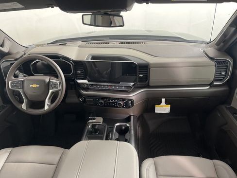 New 2026 Chevrolet Silverado 1500 LTZ AWD/4WD image 16