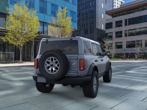 New 2025 Ford Bronco Badlands image 8