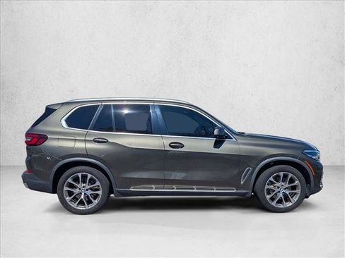 Used 2021 BMW X5 sDrive40i w/ Premium Package image 4