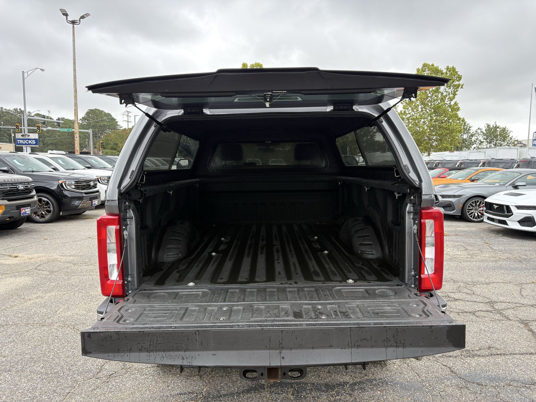 Used 2024 Ford F250 XL w/ XL Off-Road Package AWD/4WD image 9