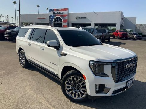 Used 2024 GMC Yukon XL Denali Ultimate AWD/4WD image 1