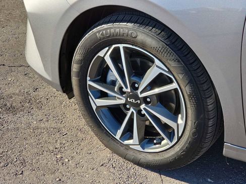 Used 2024 Kia Forte LXS image 12