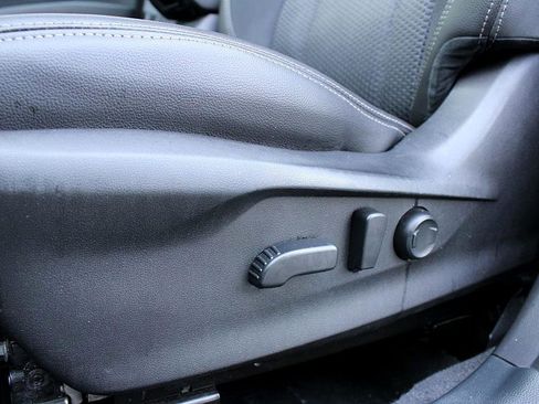 Used 2019 Subaru Forester Premium image 12