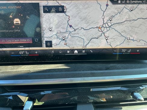 Used 2024 BMW X5 xDrive50e w/ M Sport Package image 17